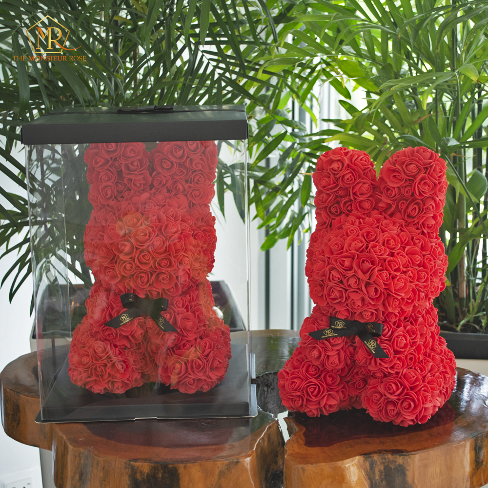 Conejo de Rosas Rojo